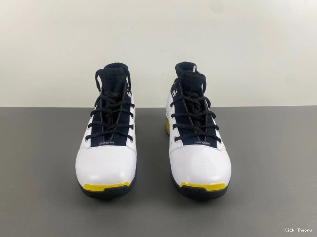 Kicktheory FJ0395-100 Lightning Jordan Low Air 17 0815